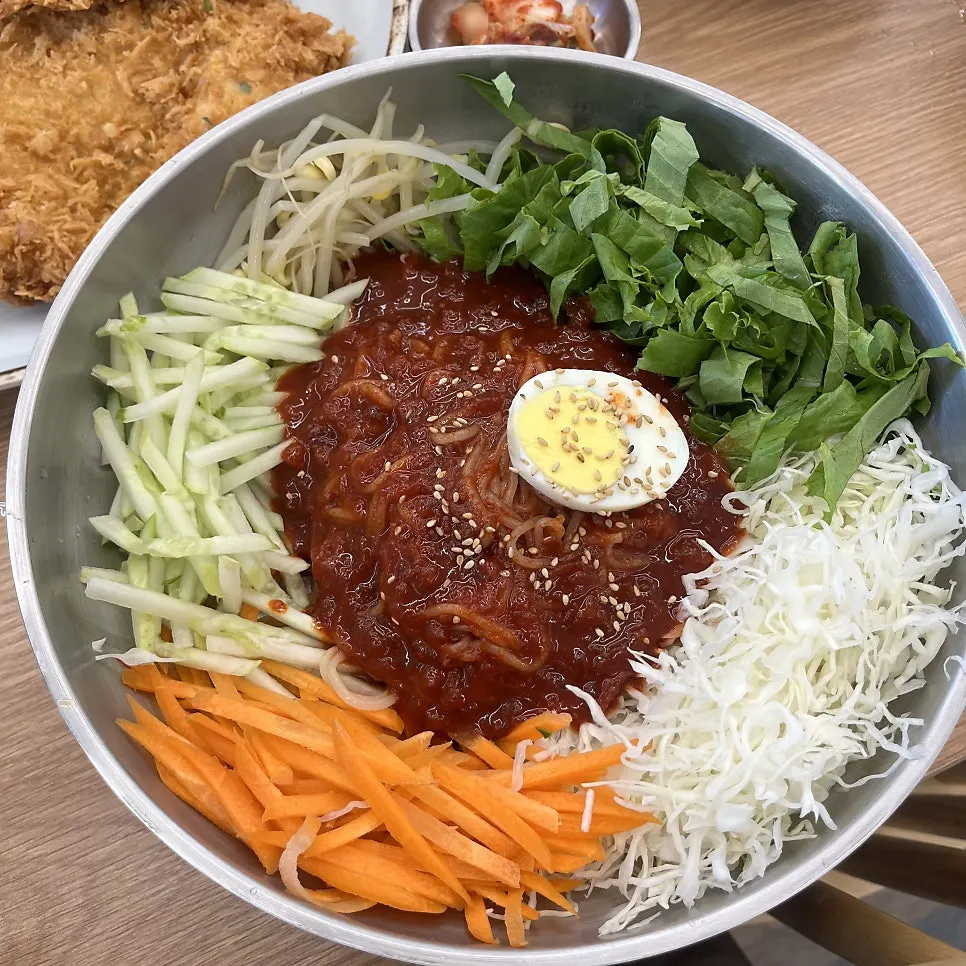 양이 푸짐한 진심 왕 쫄면