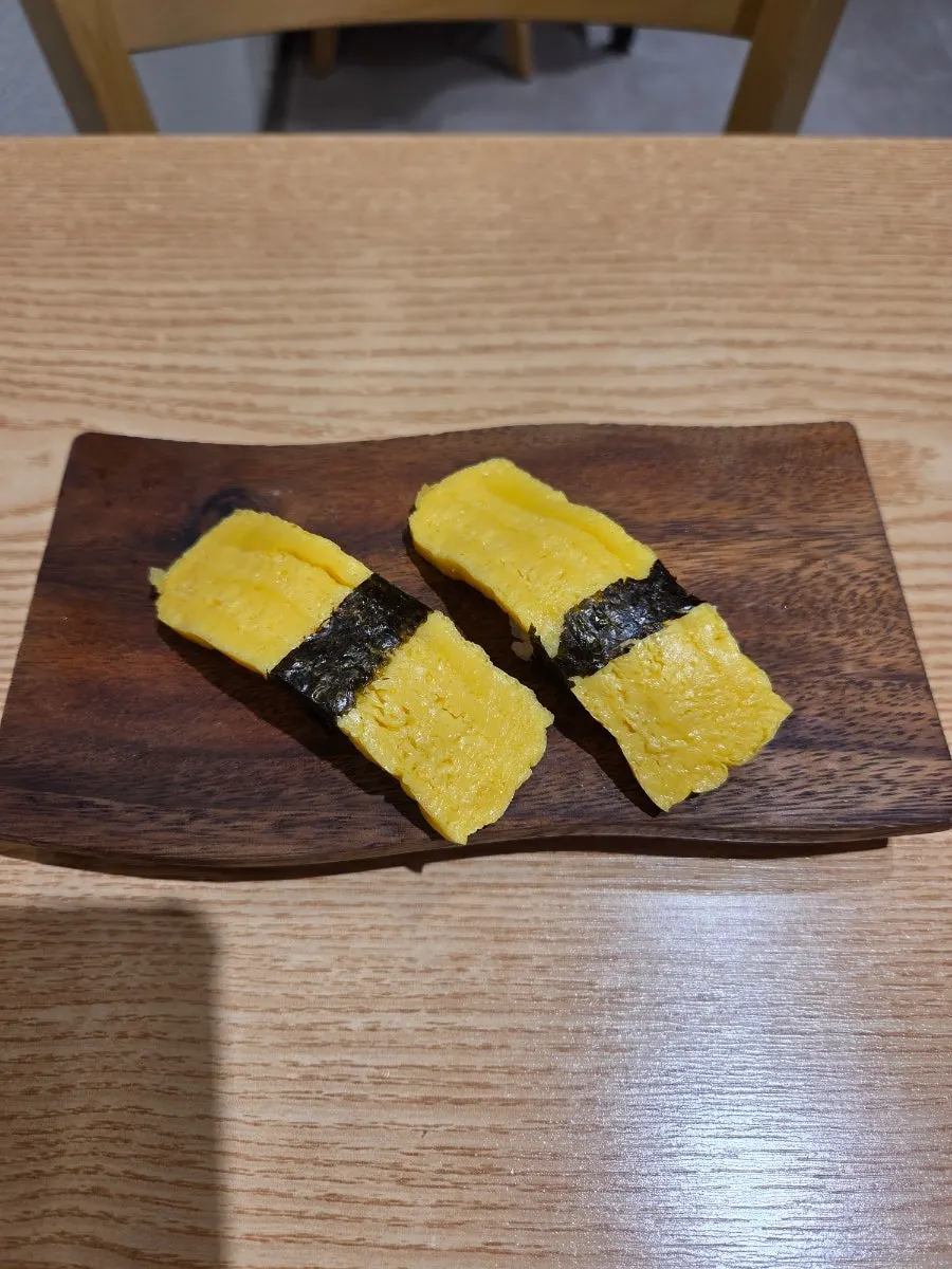 Egg sushi 2P added for ₩500