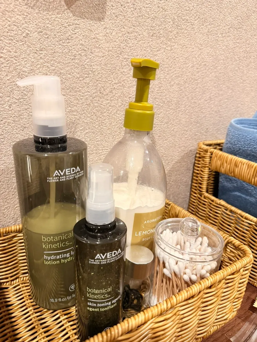 Tidy powder room after the sauna