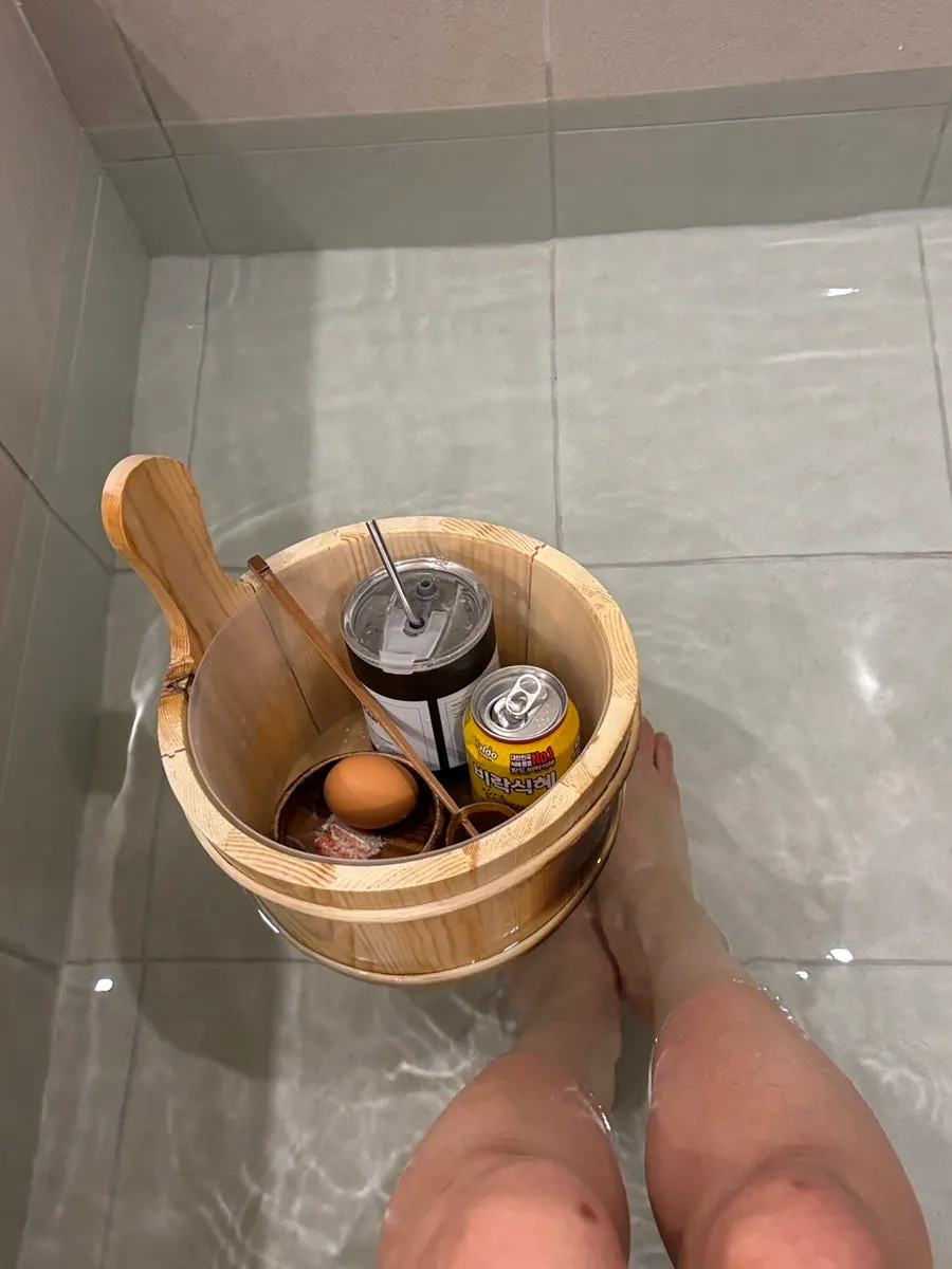 혼자 이용하는 건식 사우나 좌석