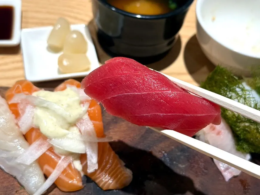 Thick flounder, salmon, and tuna sushi