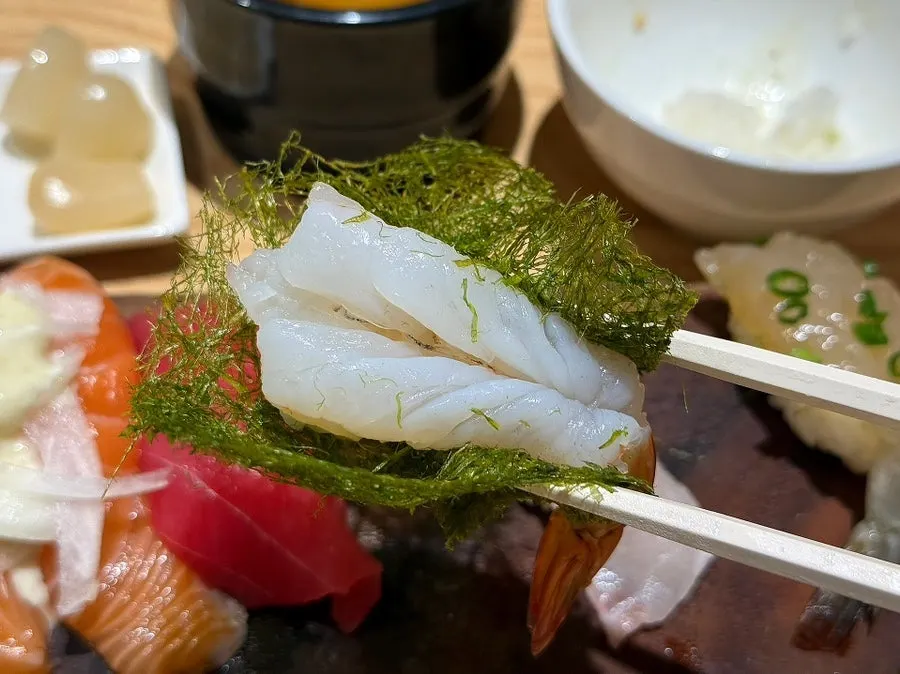 Gamtae shrimp and soy-marinated shrimp sushi