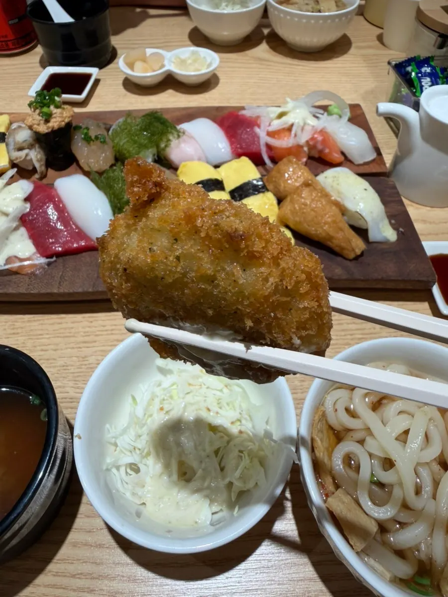 Udon and miso soup included with the meal