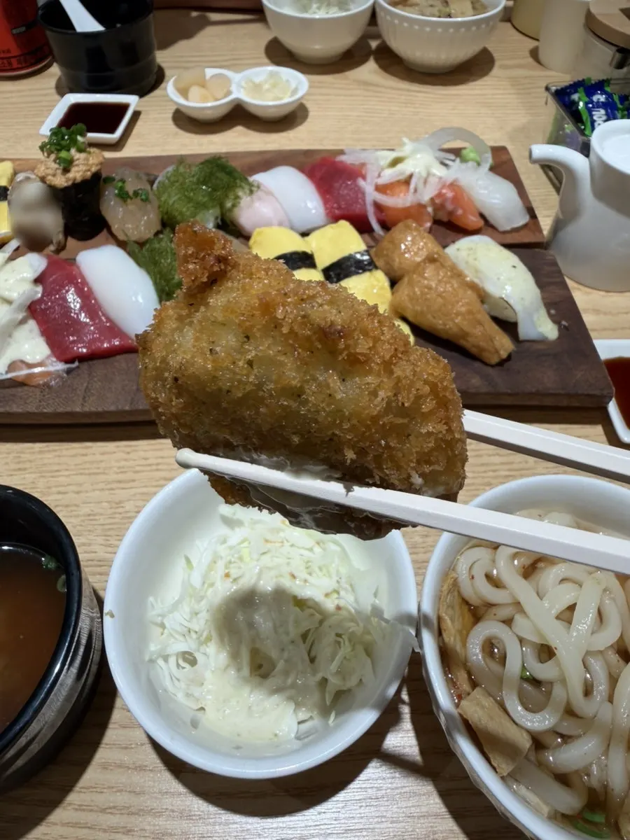 Udon and miso soup included with the meal