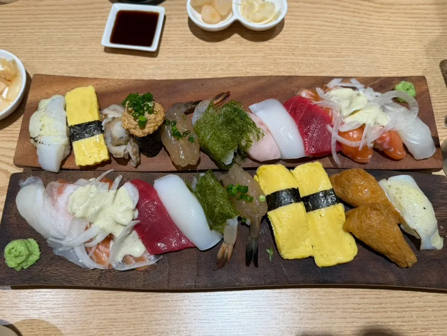 Ganghan Sushi meal spread in Buldang-dong
