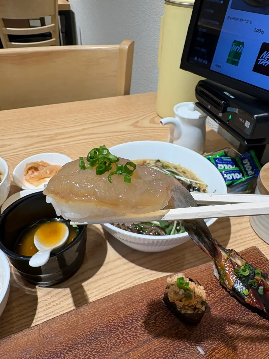 단새우와 우니 초밥