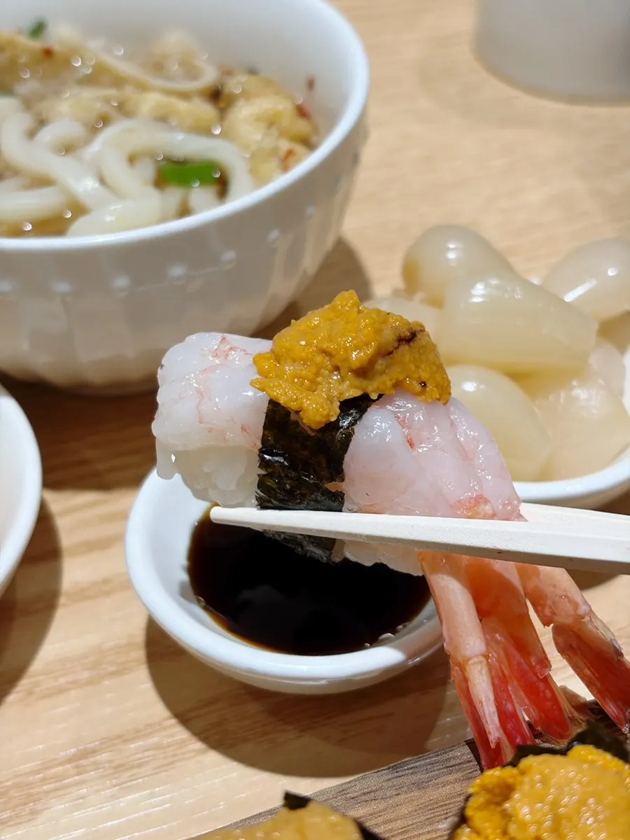 성게알 우니군함 초밥