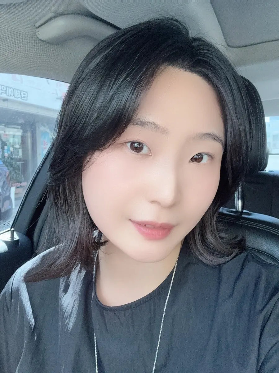 또렷한 C컬과 자연스러운 사이드뱅 완성 모습