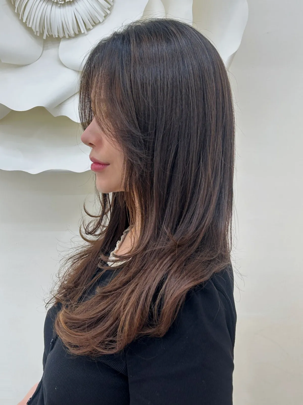 Long-hair C-curls turned inward at the ends