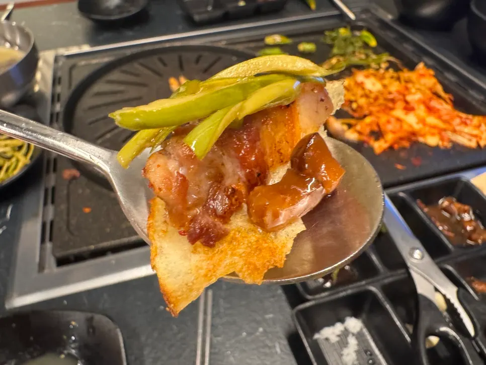 The last of the potato slices with remaining meat