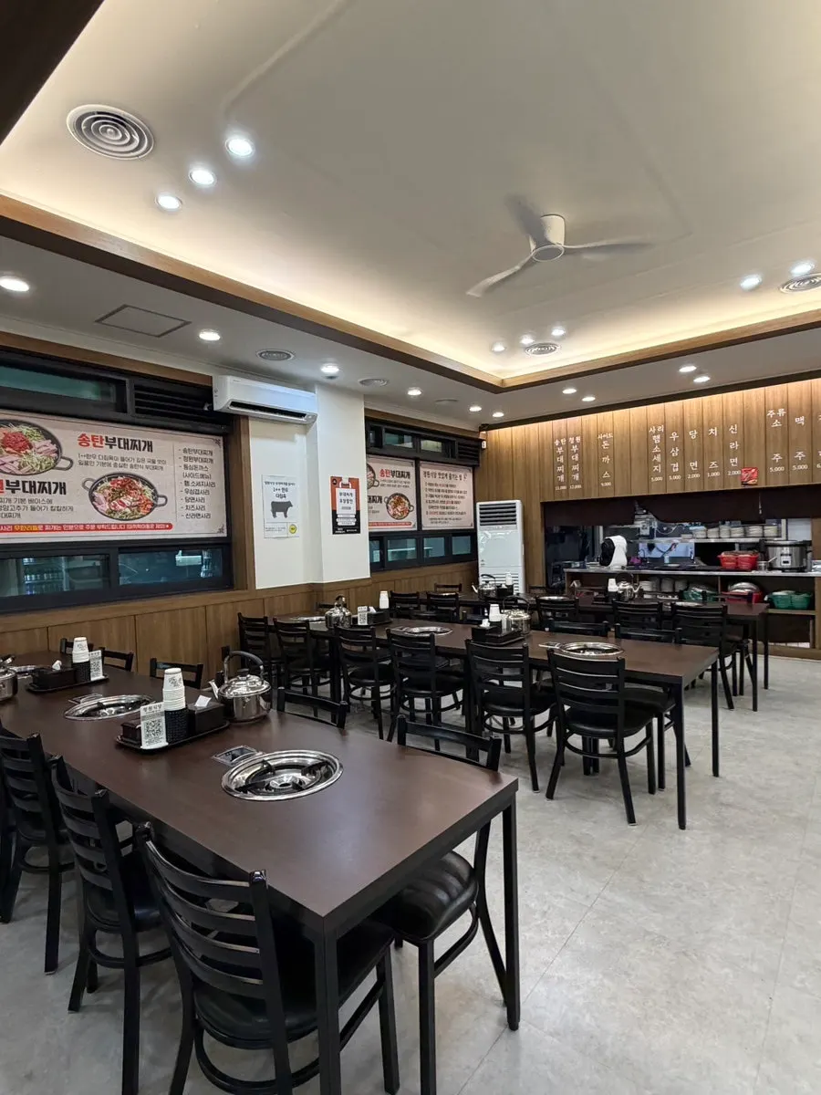 Interior seating at Cheongwon with about 10 tables