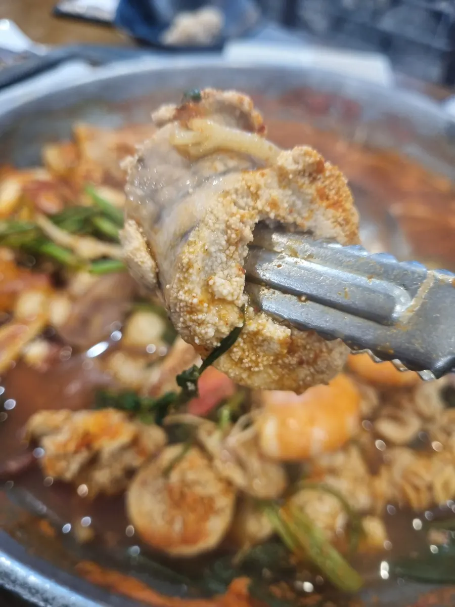 알이 꽉 찬 해물탕 재료