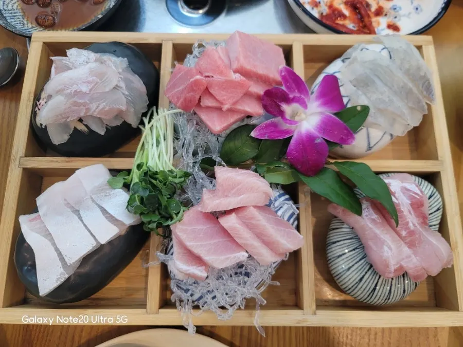 민어 도다리 참치 모듬회 한 상