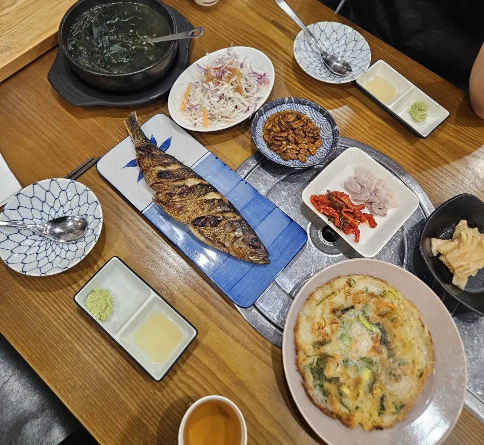 Suyuk and dried shredded radish side dish