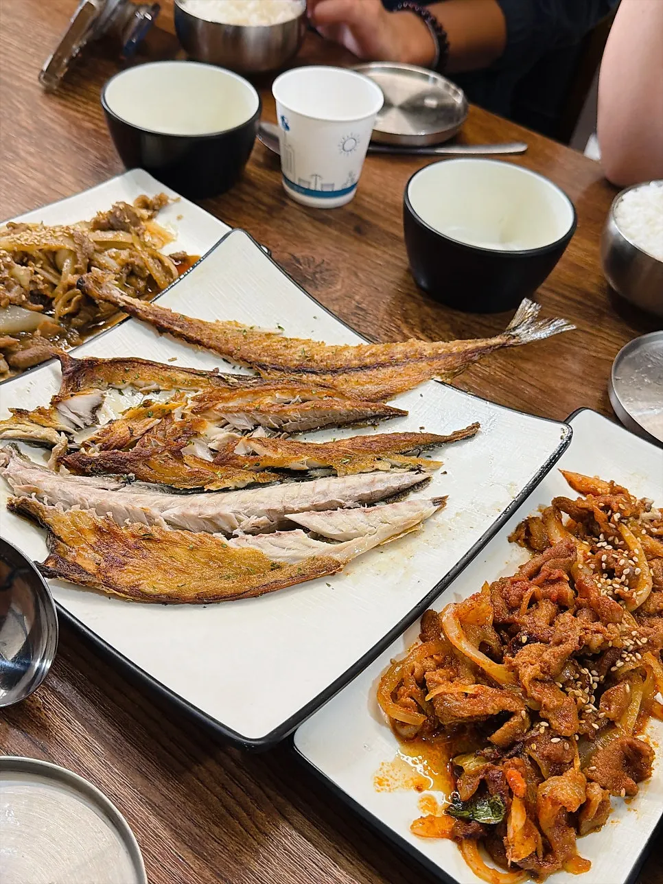 Premium Set for 3 full-table meal
