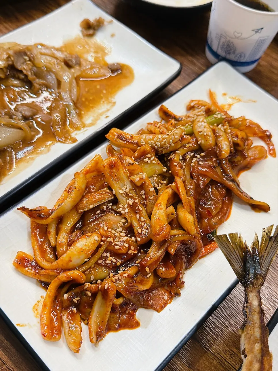 Korean full-table meal enjoyed by the family