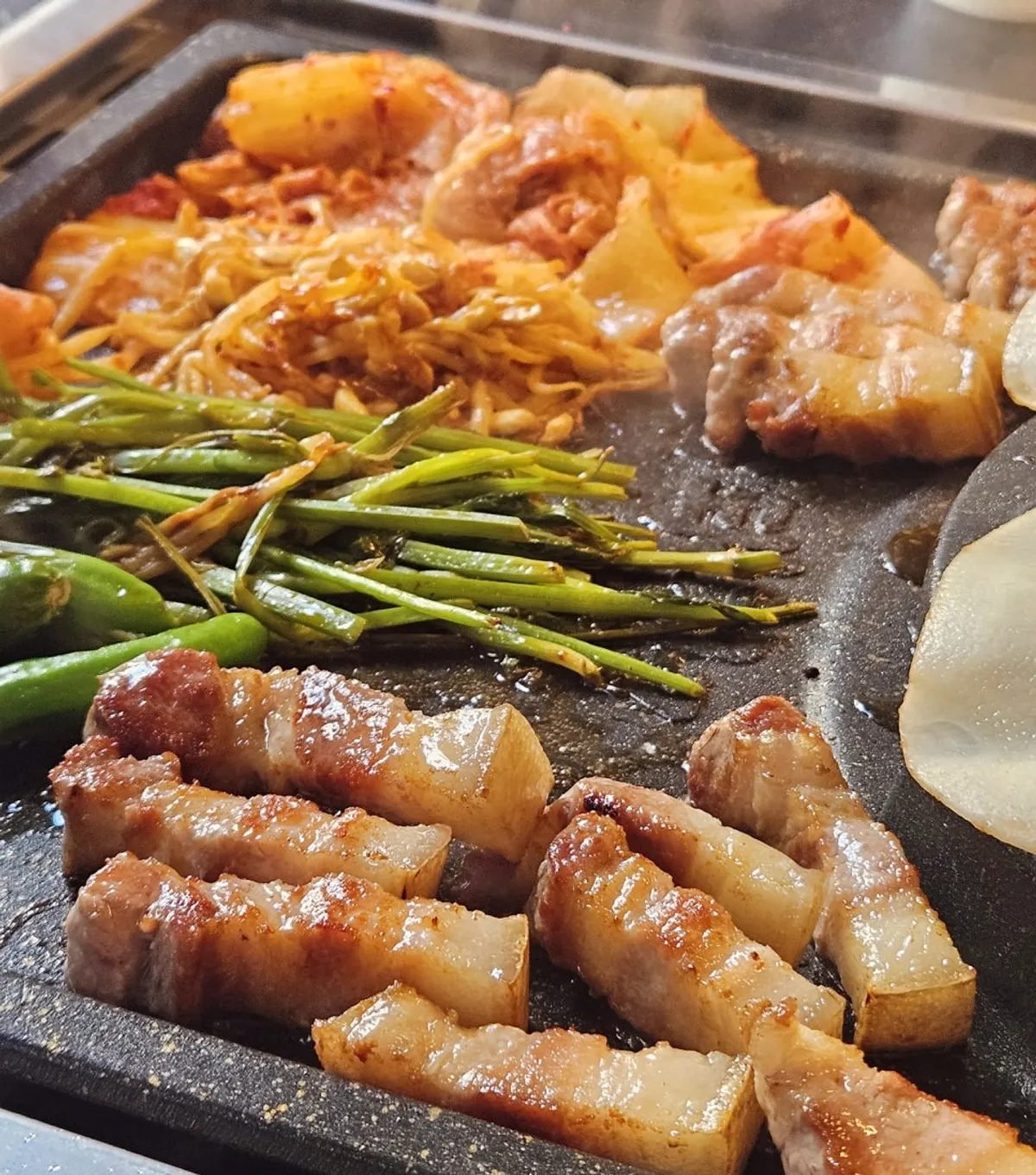천안 두정동 참돼짓간 고기 상차림