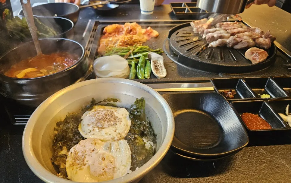 마가린 간장계란밥과 한 상