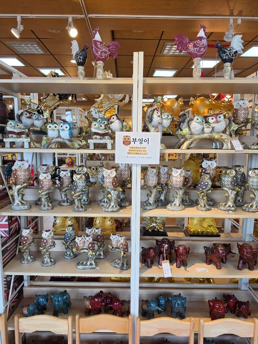 Interior décor pieces for homes and shops