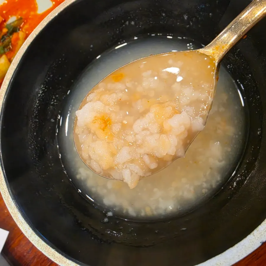 셀프바 재료로 담은 셀프 비빔밥