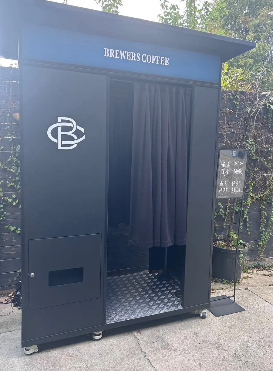 Outdoor terrace seating at Brewers Coffee