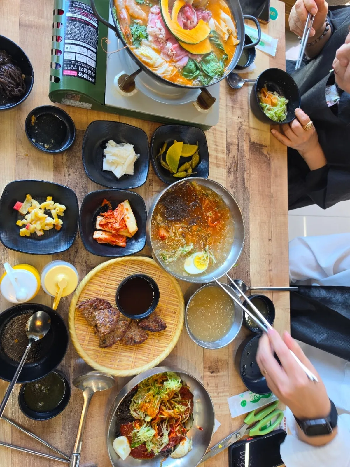 천안 오미오미 수제만두전골 한 상
