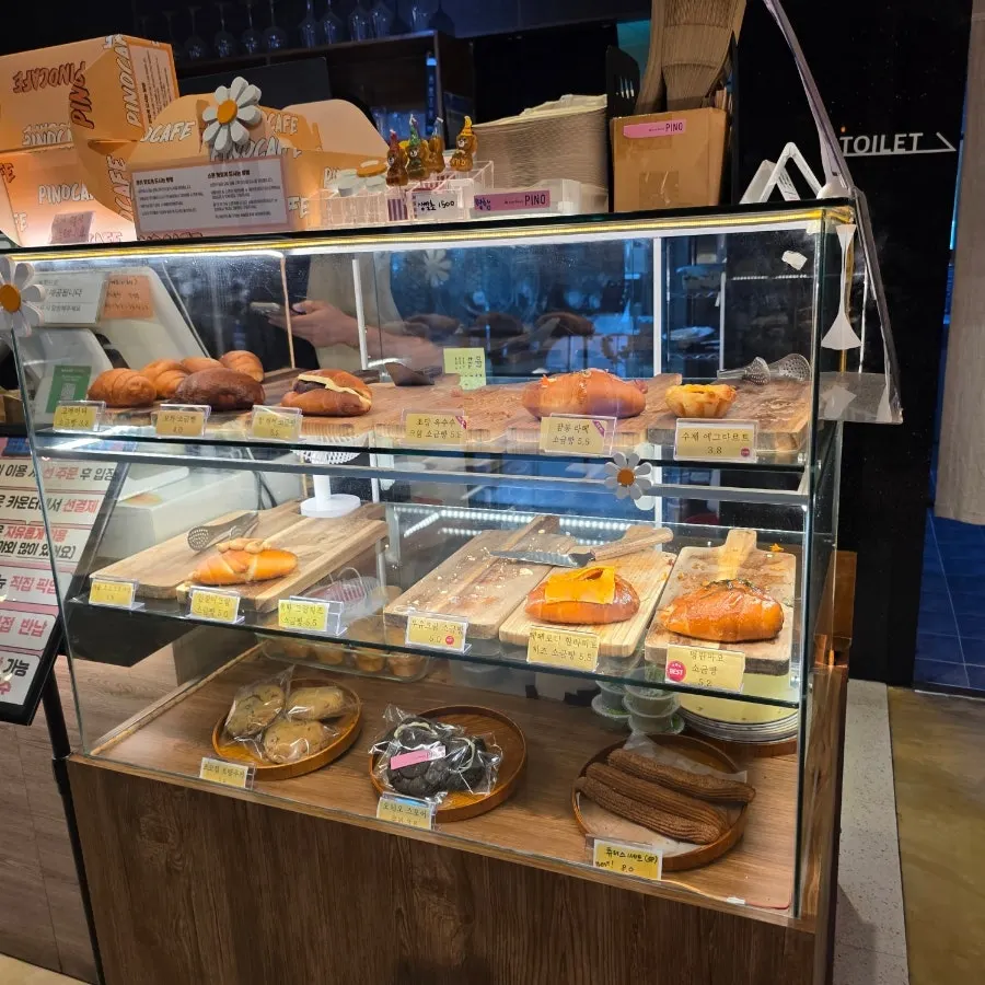Pino Cafe Cheonan menu board