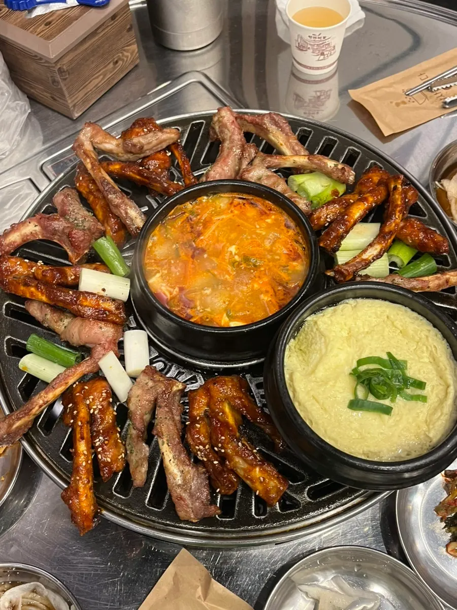 Pre-meal stew and steamed egg with the pork ribs