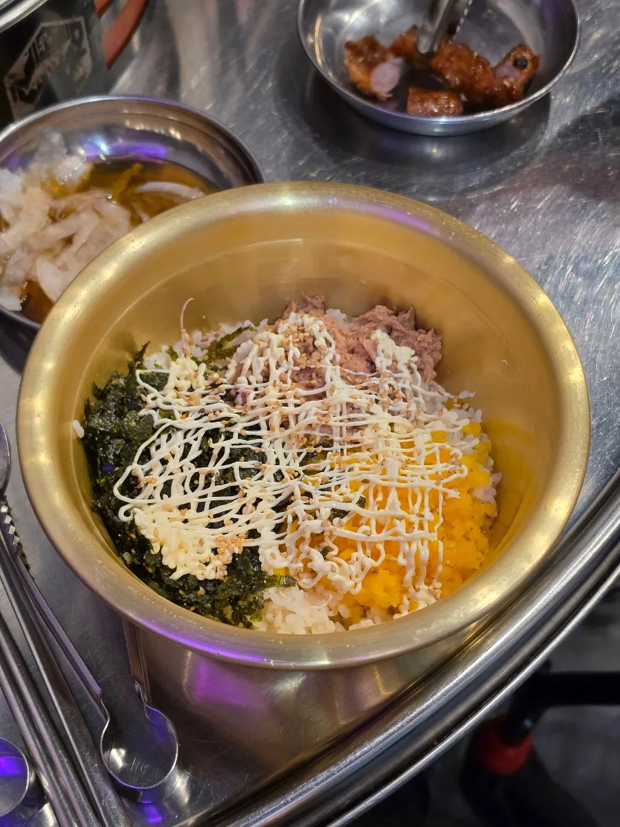 Table spread with the spicy jjokgalbi