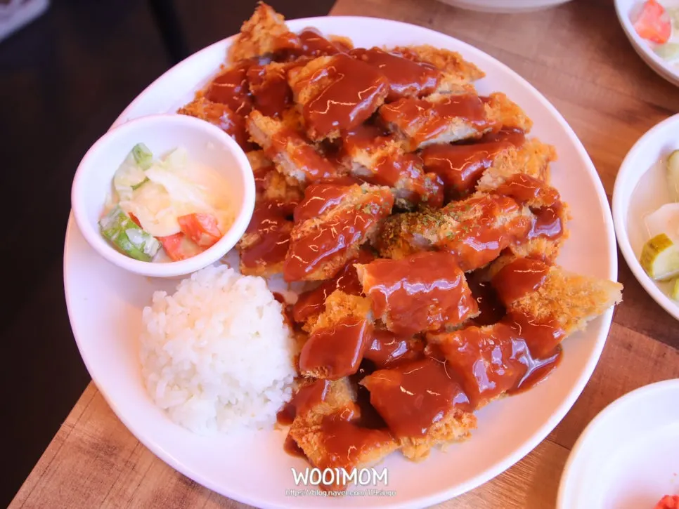 Generous old-fashioned pork cutlet