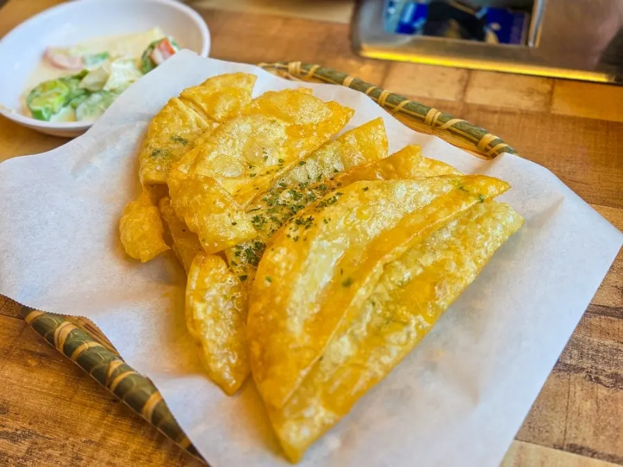 附餐點的扁餃子