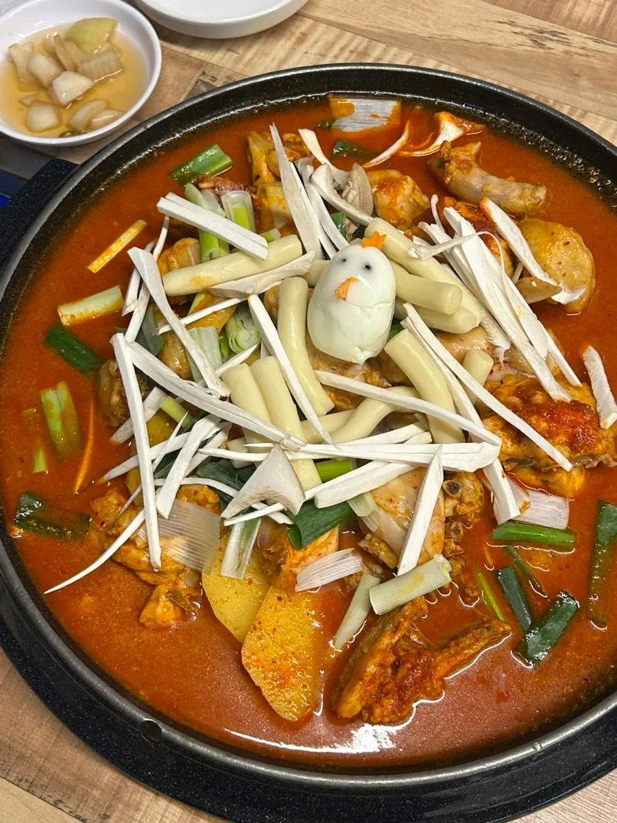 Sign advising to simmer on low heat for best flavor