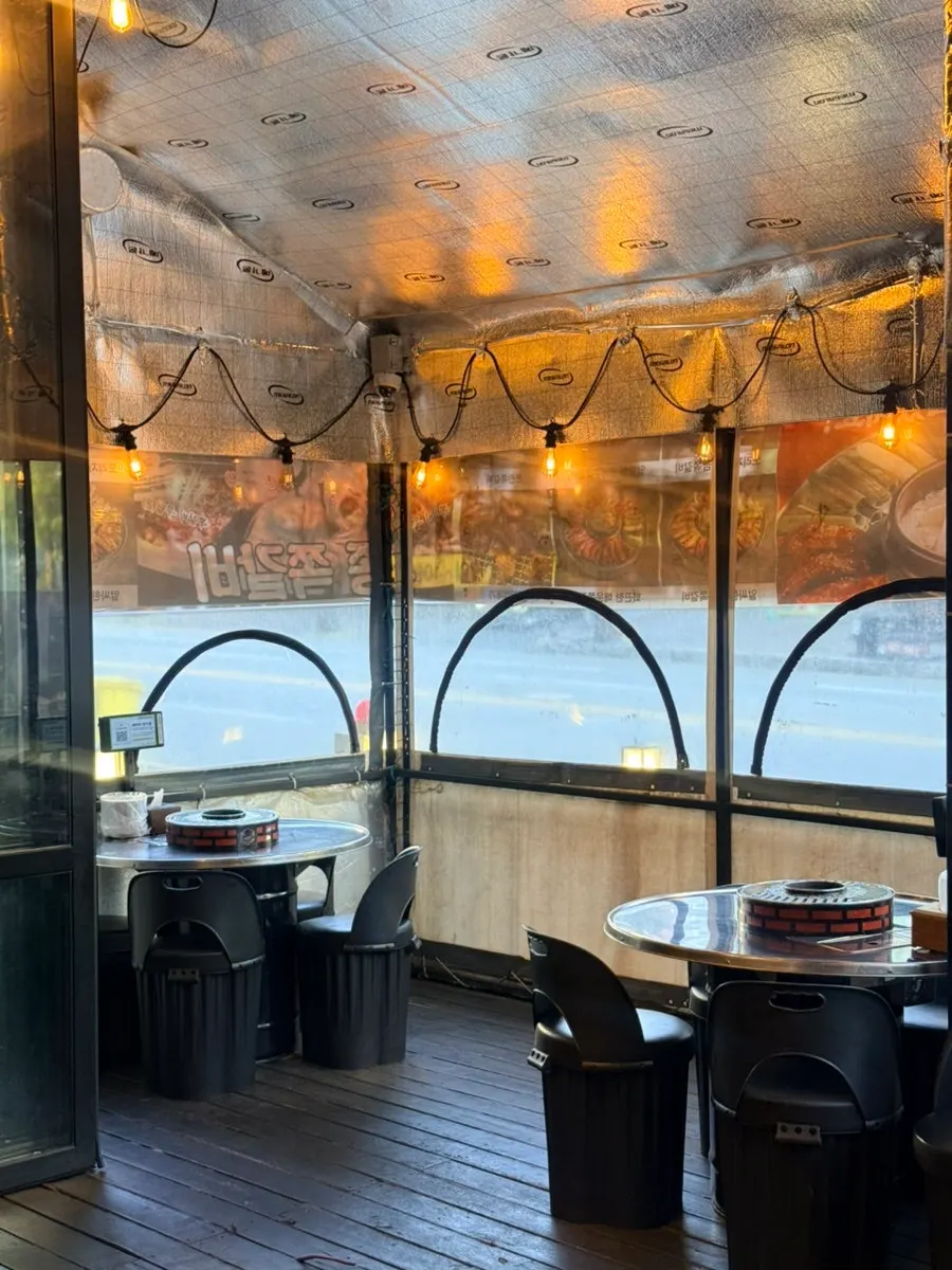 Full view of Suamgol Jjokgalbi Maeul restaurant