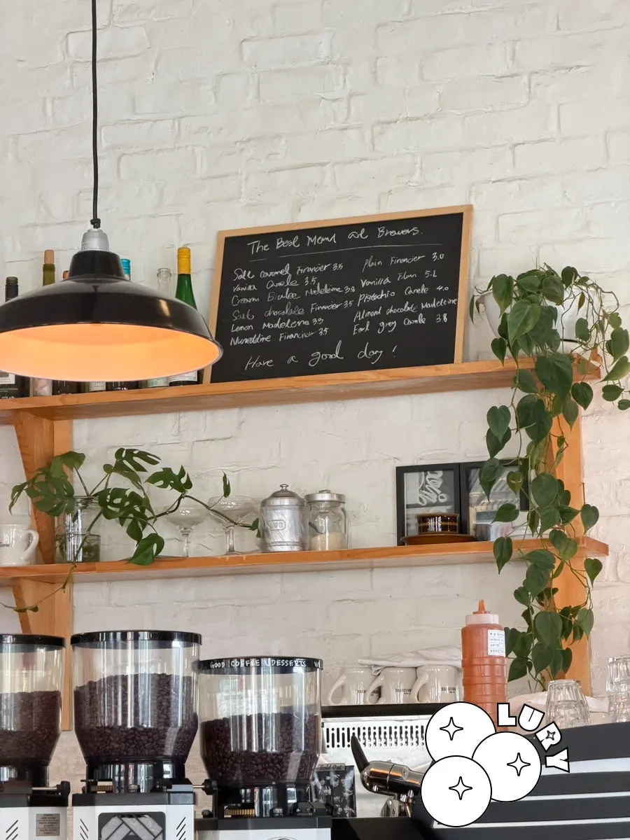 Interior view of Brewers Coffee Cheonan Sinbu Branch