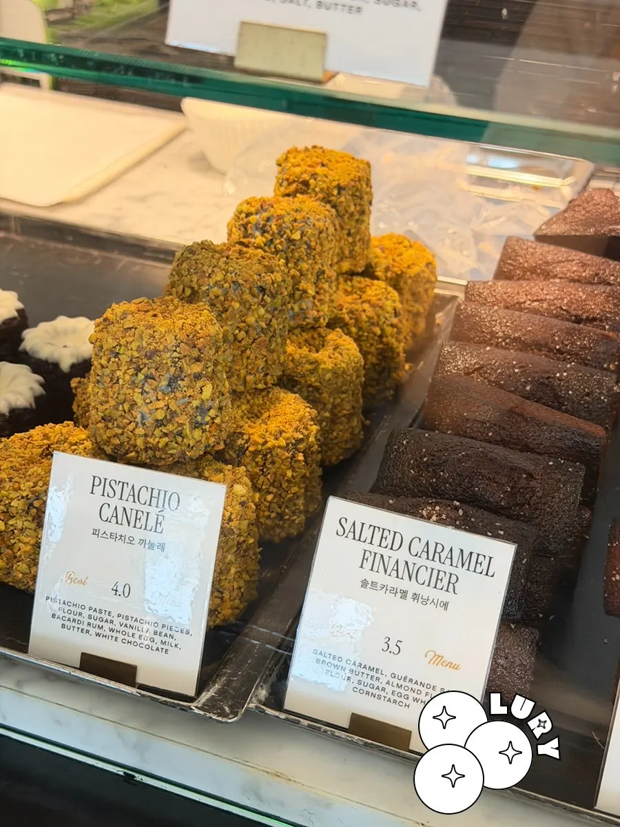 Dessert display shelf at Brewers Coffee