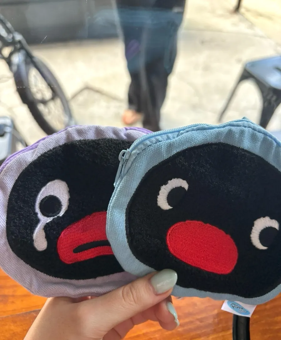Monedero de Pingu conseguido en la máquina de gachapon