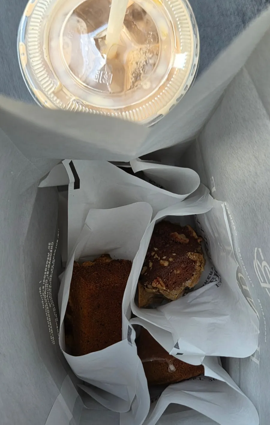 브루어스커피 솔트카라멜 밀크티