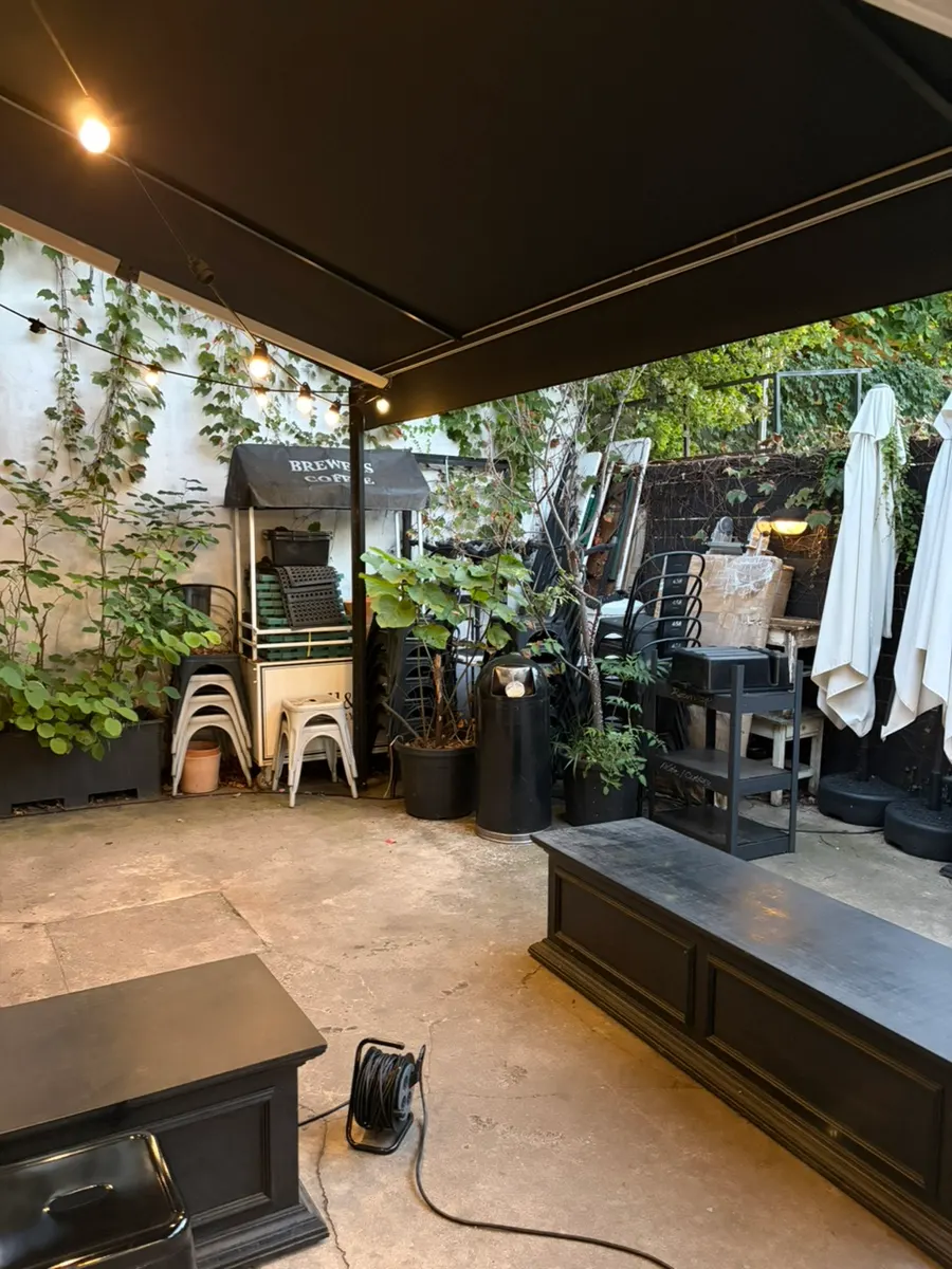 Photo of the atmosphere at Brewers Coffee