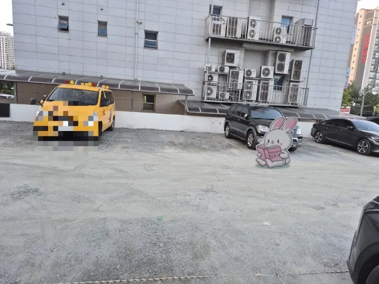 불당동 넓은 전용 주차장