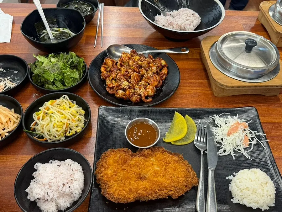Jjukkumi stir-fry for two with smoky aroma rising
