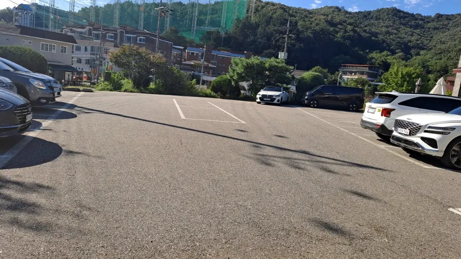 매장 앞 전용 주차장 안내 이미지