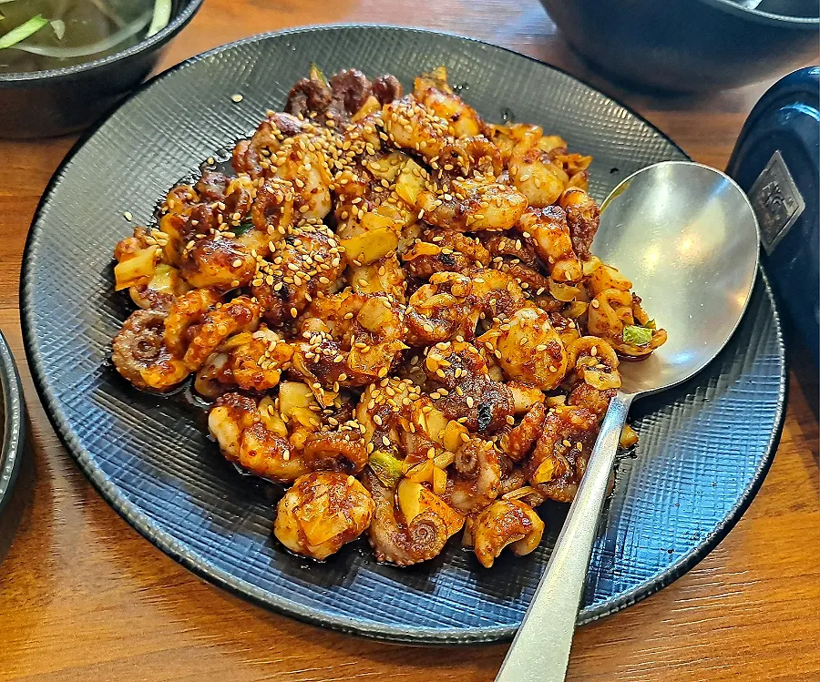 미역국과 콩나물 기본 반찬