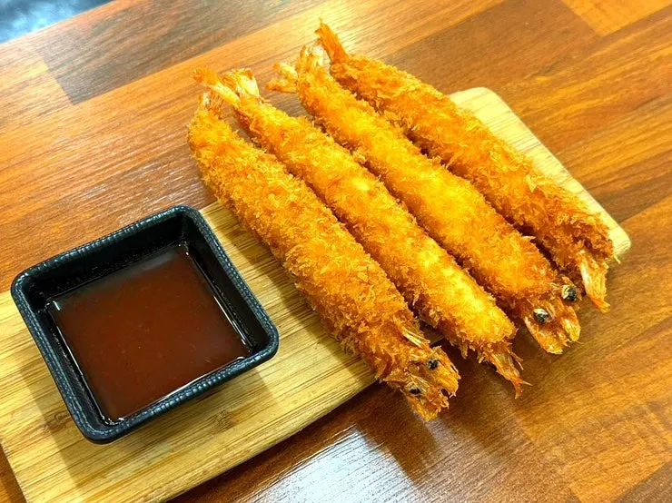 Jjukkumi stir-fry coated in sweet-spicy sauce