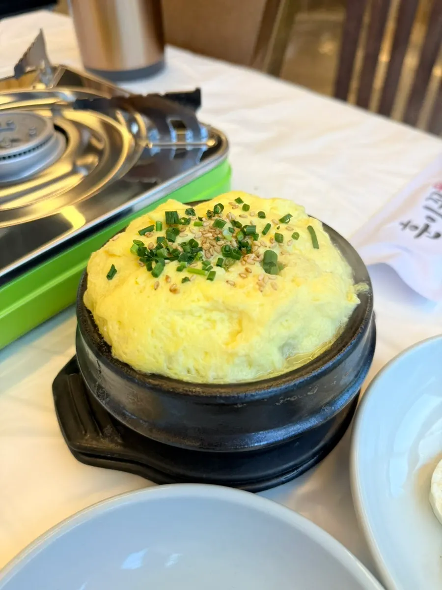 테이블에 나온 폭신한 계란찜