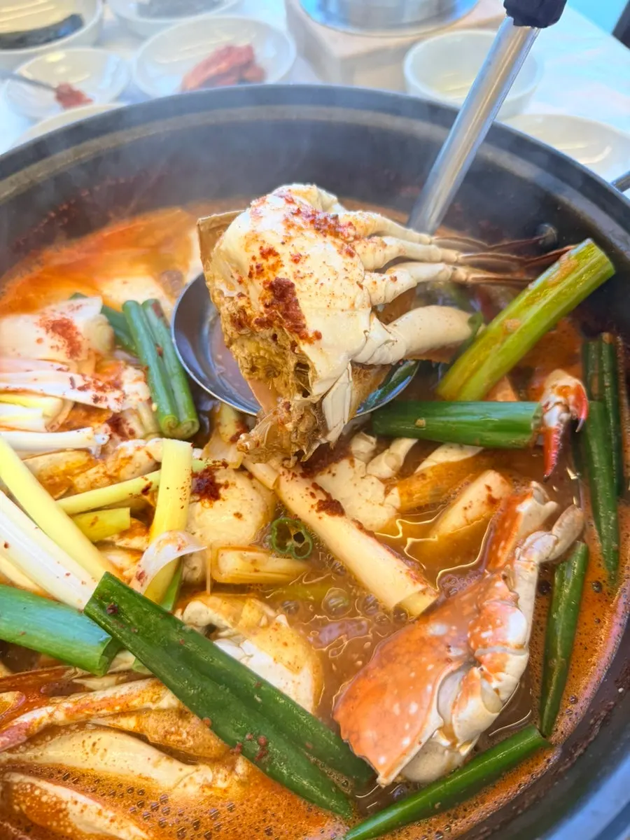 살이 많은 통통한 꽃게