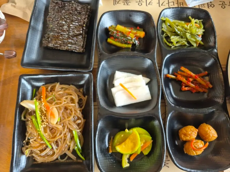 살이 오동통한 꽃게옥 보리굴비