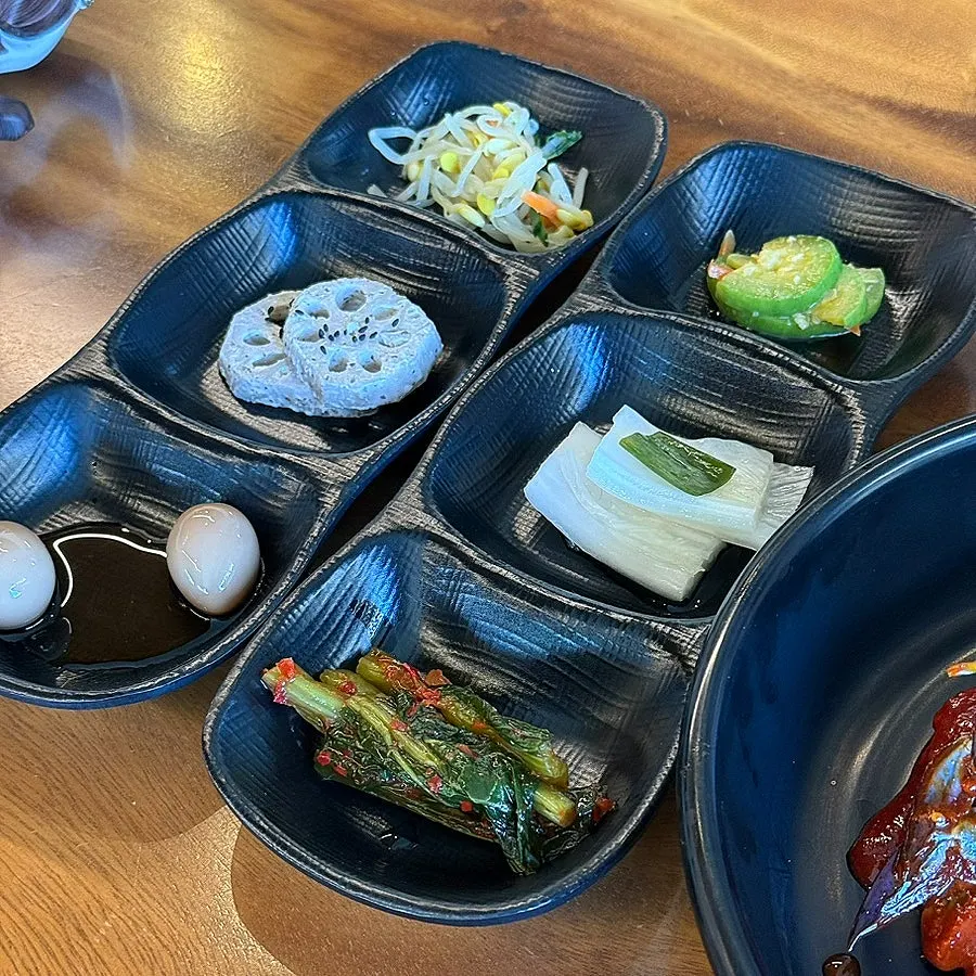 Basic side dishes with Kkotgeok's C Set
