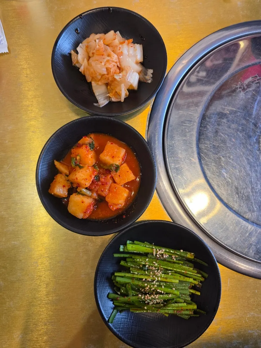 큼지막한 뼈가 올라간 청춘 불뼈찜 소