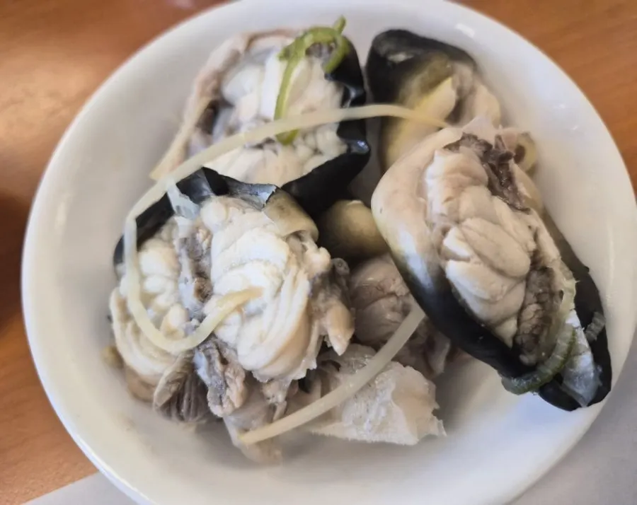 Milbok pufferfish soup with generous pufferfish meat