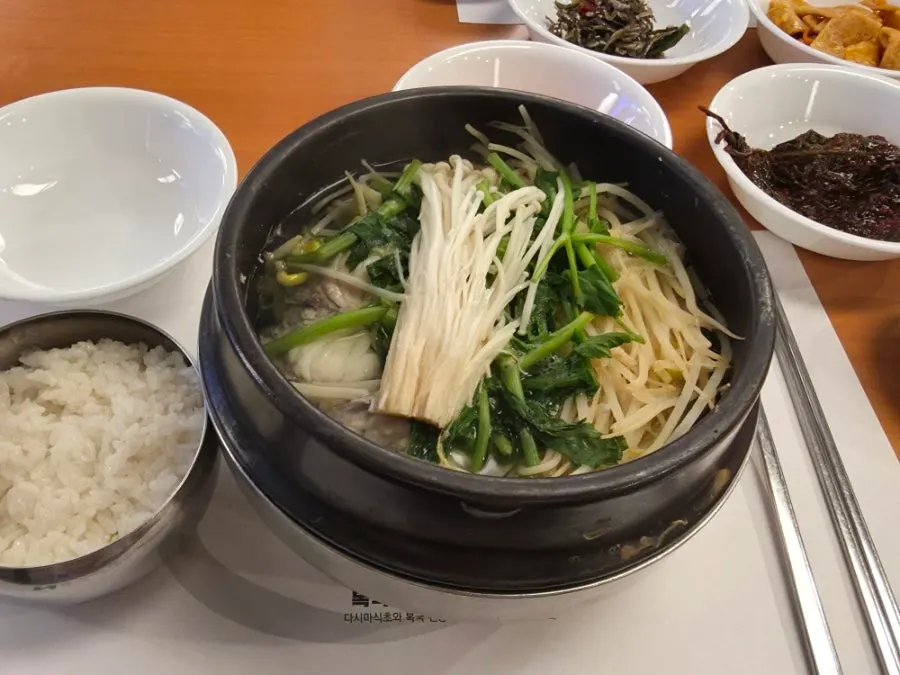 Pufferfish meat pulled from the broth